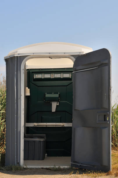 Best Porta potty delivery and setup  in Belington, WV